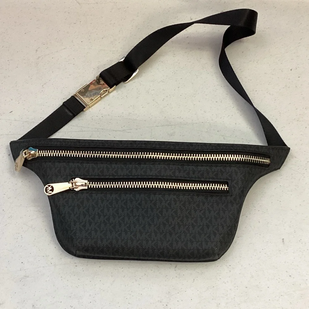 Michael Kors BNWOT Black Belt Bag with Gold Accents - Picture 1 of 5